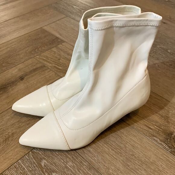 Sugar Kitten Heel Booties - Picture 1 of 5
